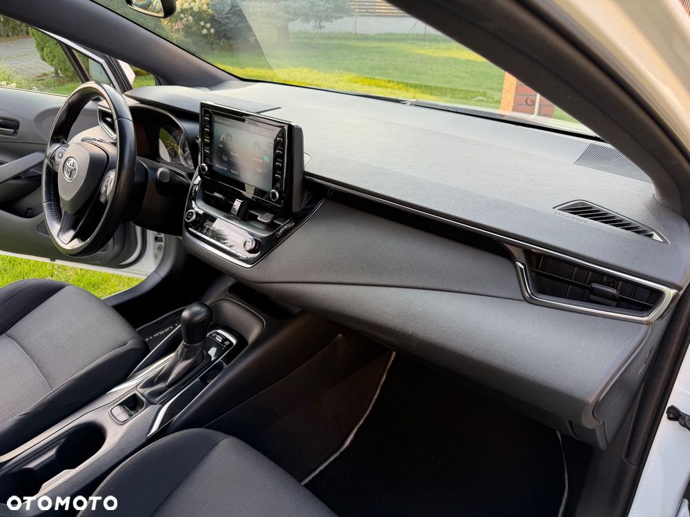 Toyota Corolla 1.8 Hybrid Comfort - 23