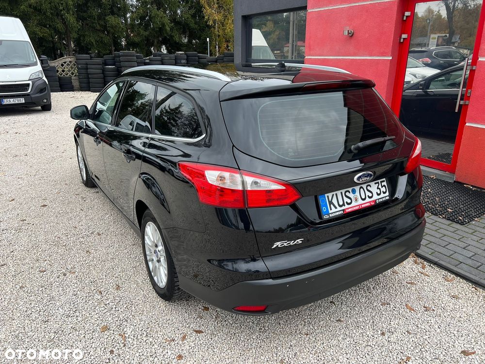 Ford Focus Turnier 1.6 EcoBoost Start-Stopp-System Titanium - 4