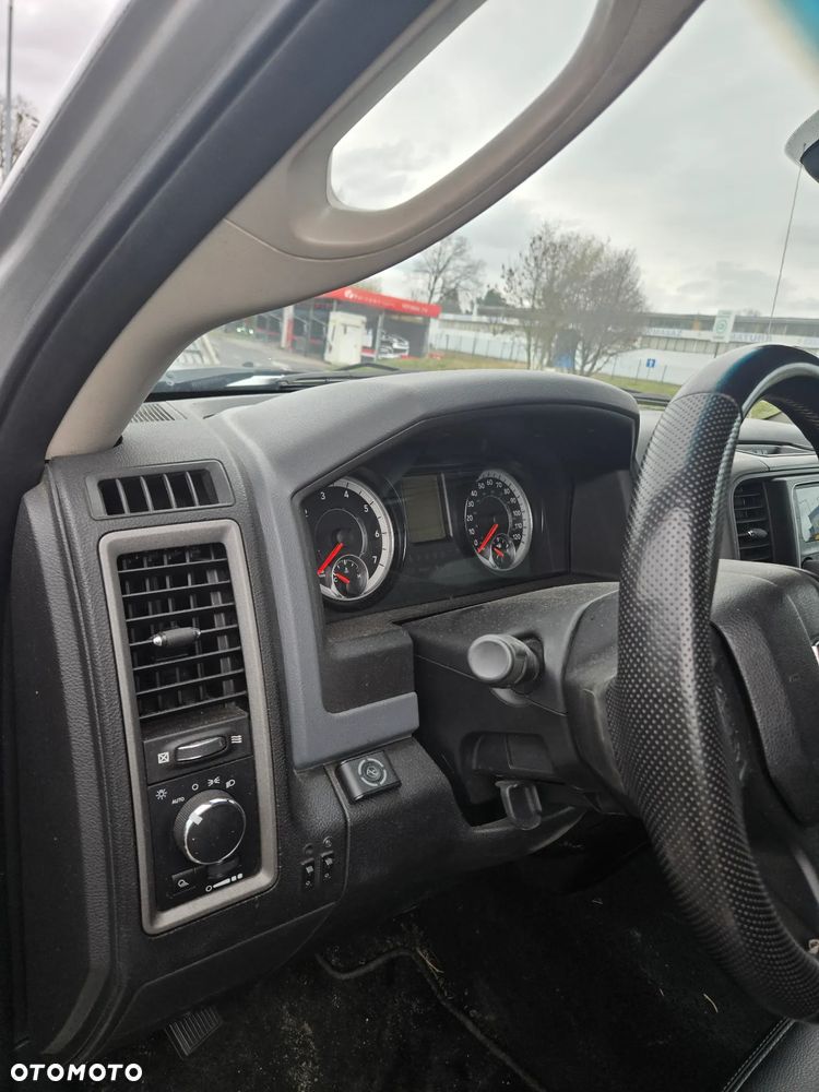 RAM 1500 - 19