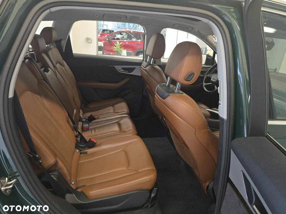 Audi Q7 - 12
