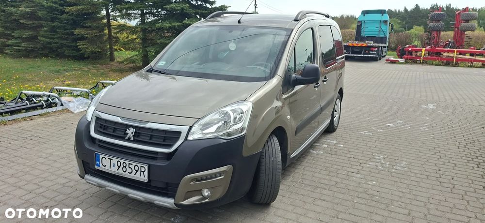 Peugeot Partner 1.6 BlueHDi Outdoor S&S - 2