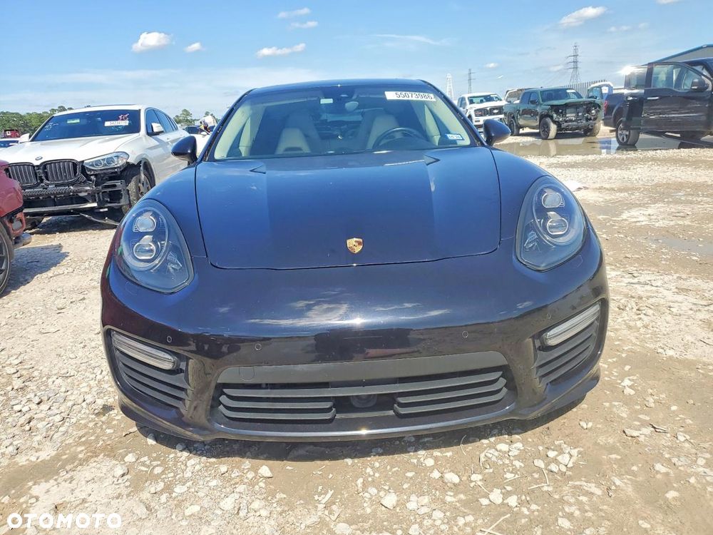 Porsche Panamera - 6
