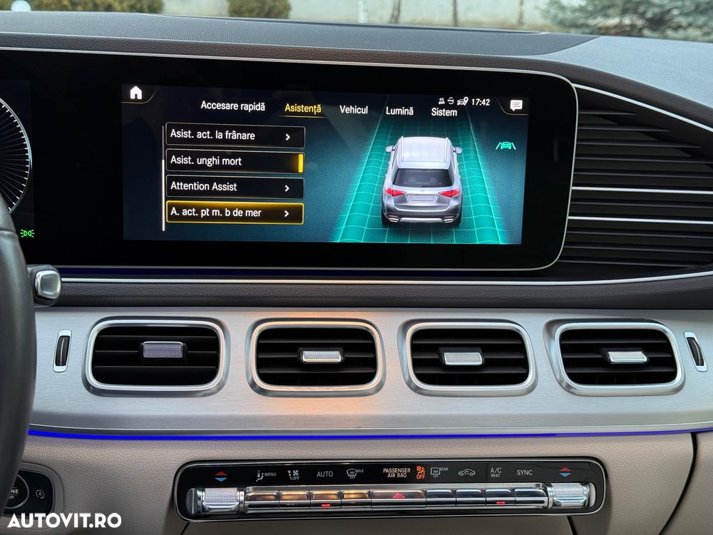 Mercedes-Benz GLE 300 d 4MATIC - 32