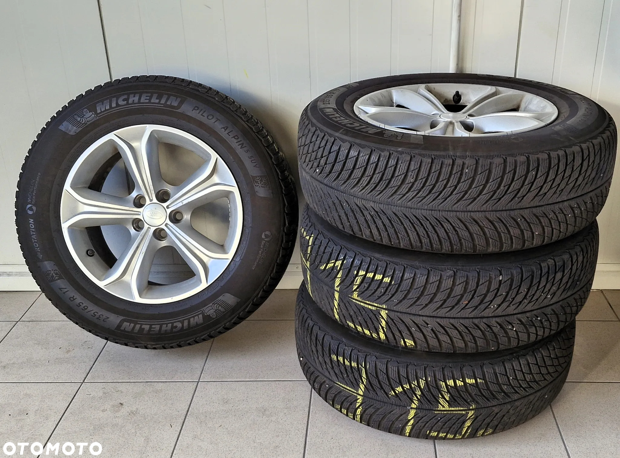 Land Rover Discovery Sport 2.0 Si4 SE - 16
