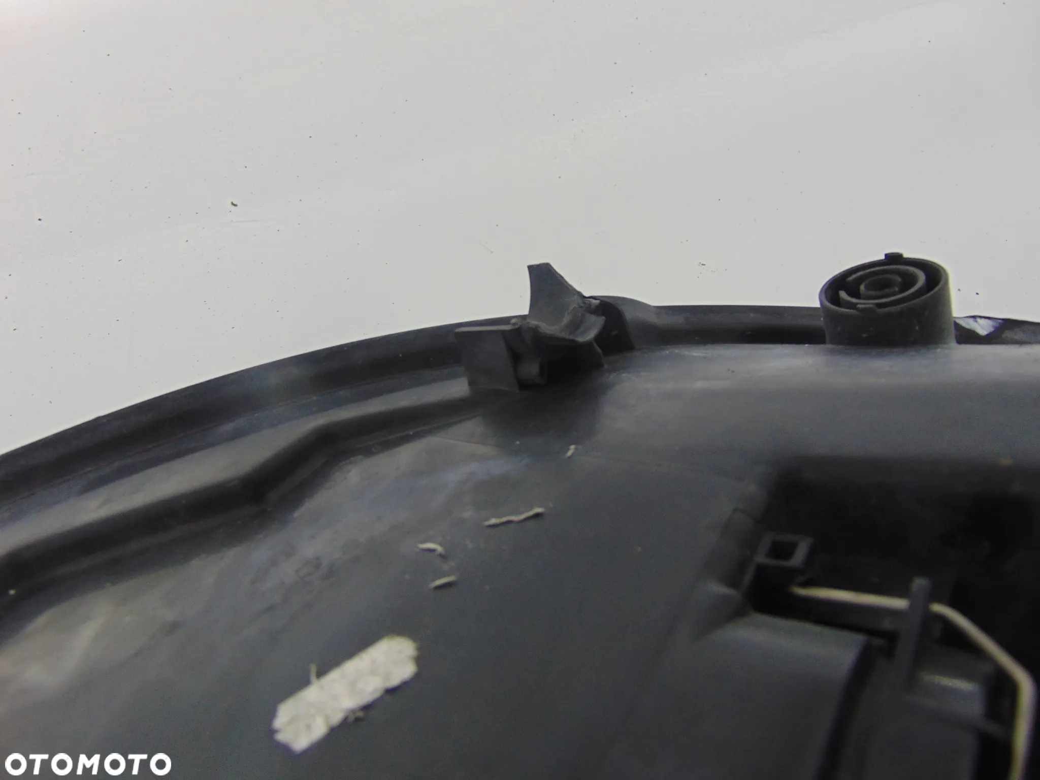 Lampa Seat leon 2 przód lewy urywane uchwyty jak na fotkach - 4