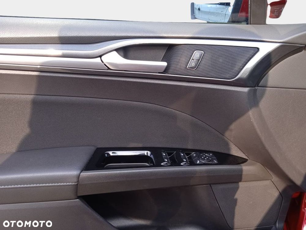 Ford Mondeo 2.0 EcoBlue Titanium - 30