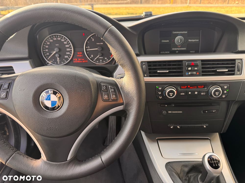 BMW Seria 3 320d - 16