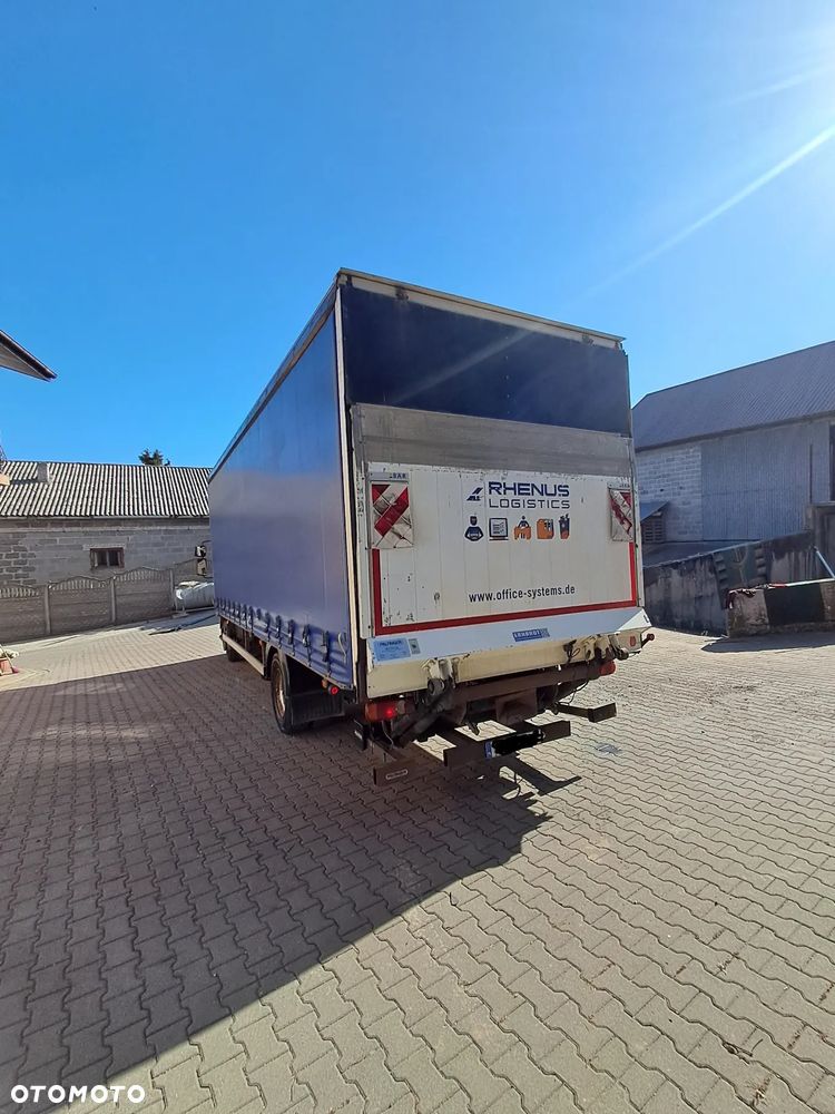Renault Midlum 220.12 - 12