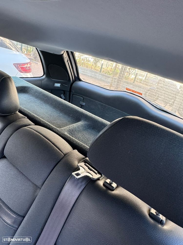 Volvo V40 Cross Country - 18