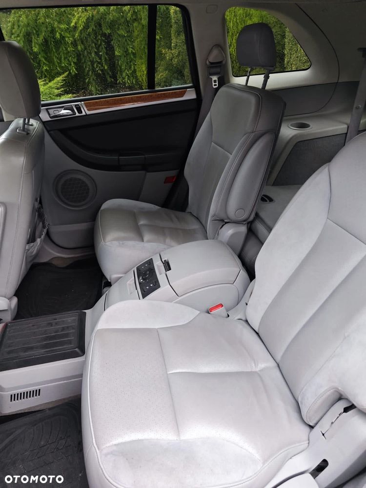 Chrysler Pacifica - 8