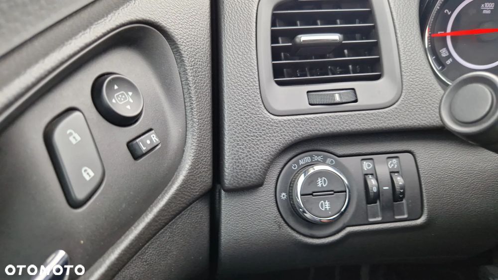 Opel Insignia 2.0 CDTI Cosmo ecoFLEX S&S - 15