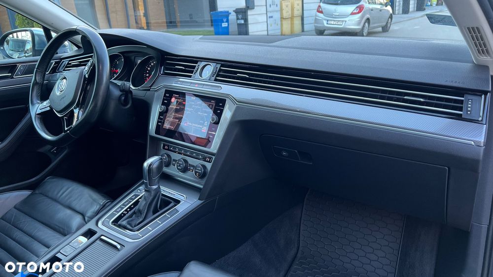 Volkswagen Passat Alltrack 2.0 TDI SCR 4Mot DSG - 15