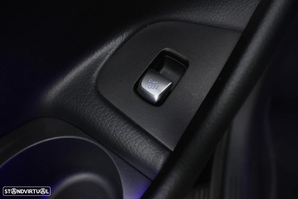 Mercedes-Benz E 220 d 4Matic All-Terrain - 33