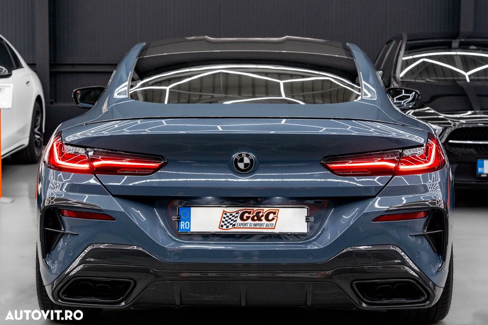 BMW M8 M850i xDrive AT - 24
