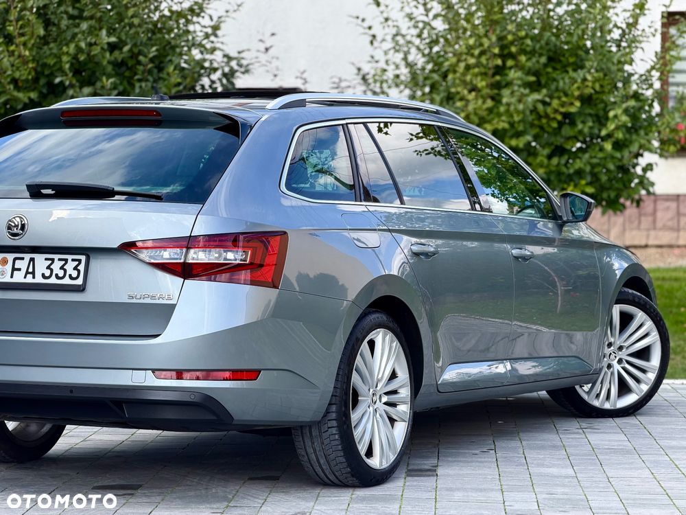 Skoda Superb 2.0 TDI Sportline DSG - 13