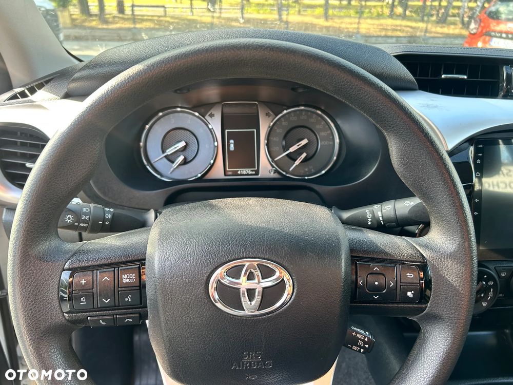Toyota Hilux 2.4 D-4D Double Cab DLX 4x4 - 9
