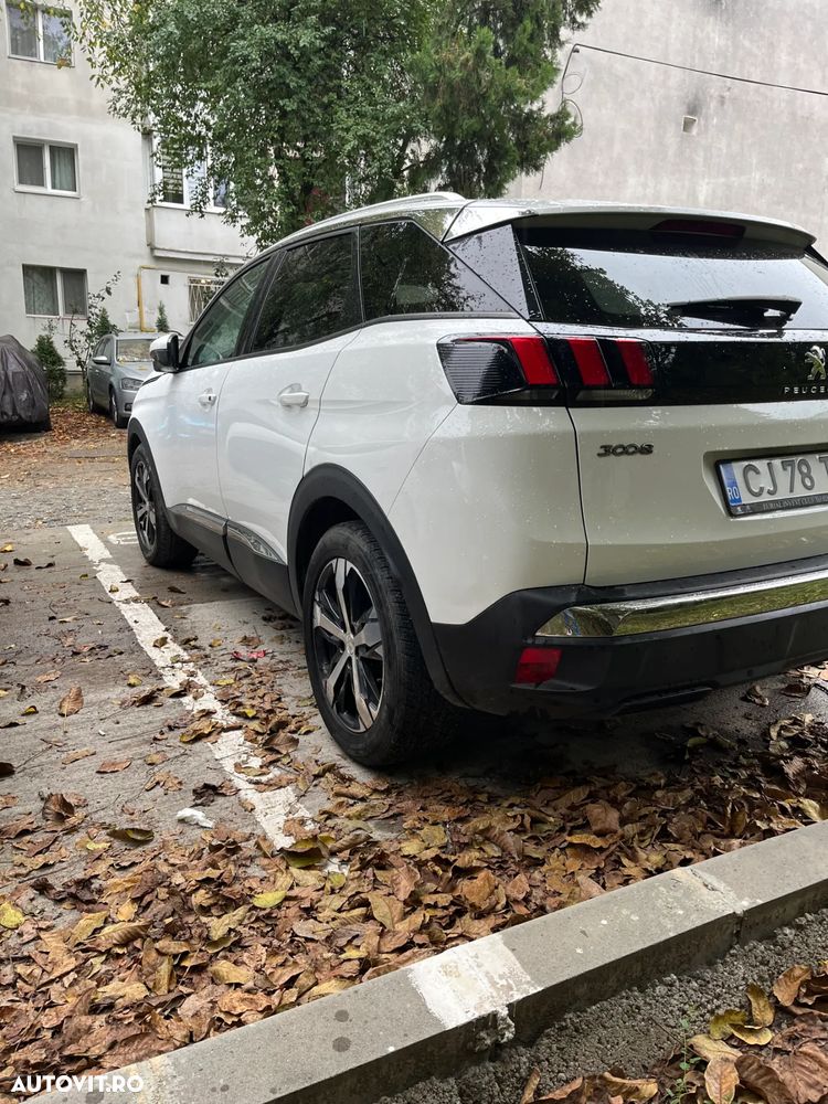 Peugeot 3008 1.2 PureTech Turbo S&S Allure - 5