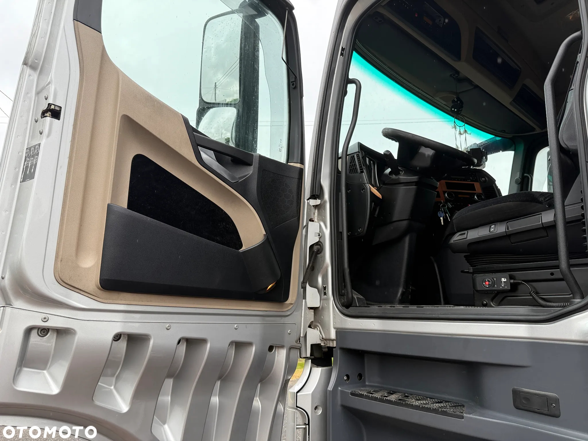 Mercedes-Benz Actros - 29