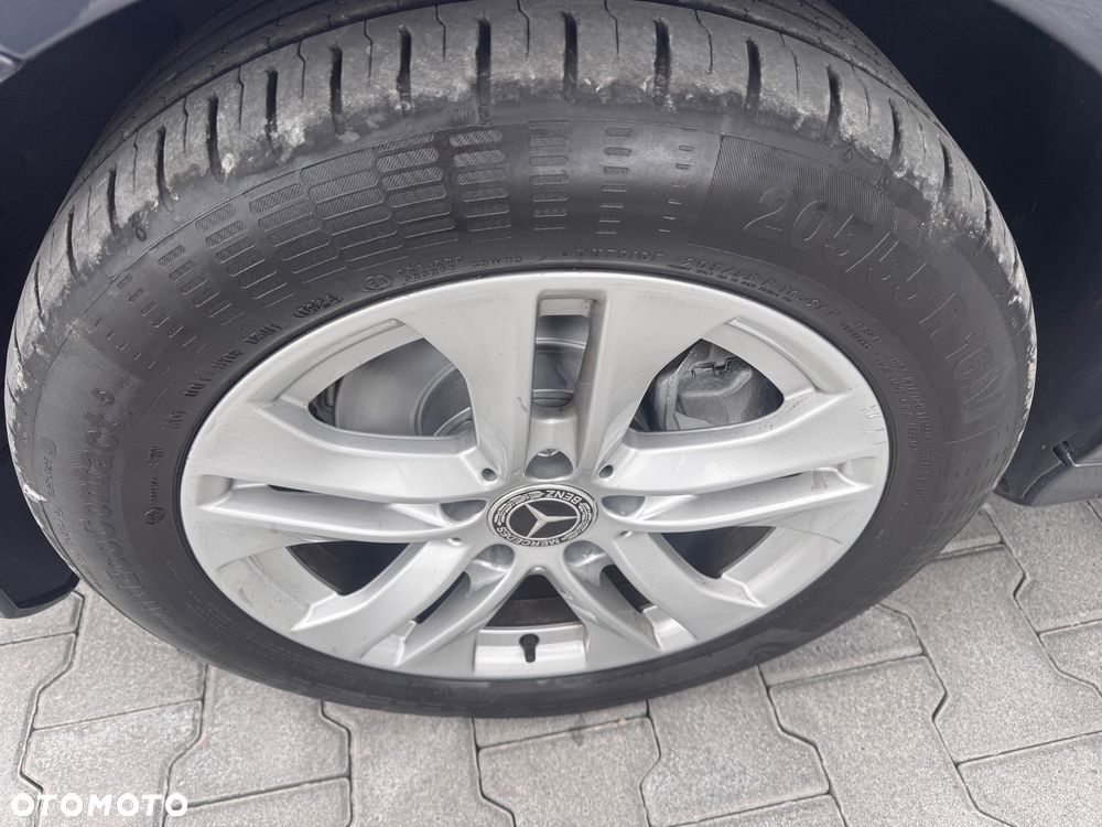 Mercedes-Benz Klasa C 200 CDI DPF (BlueEFFICIENCY) Elegance - 29