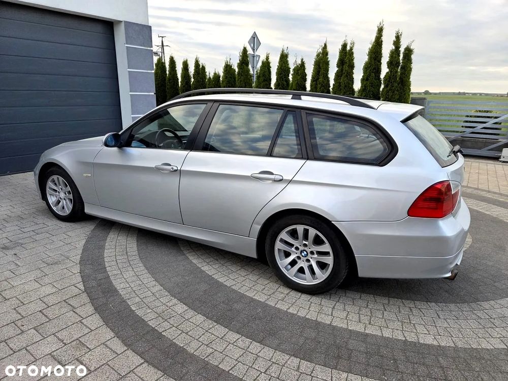 BMW Seria 3 - 10