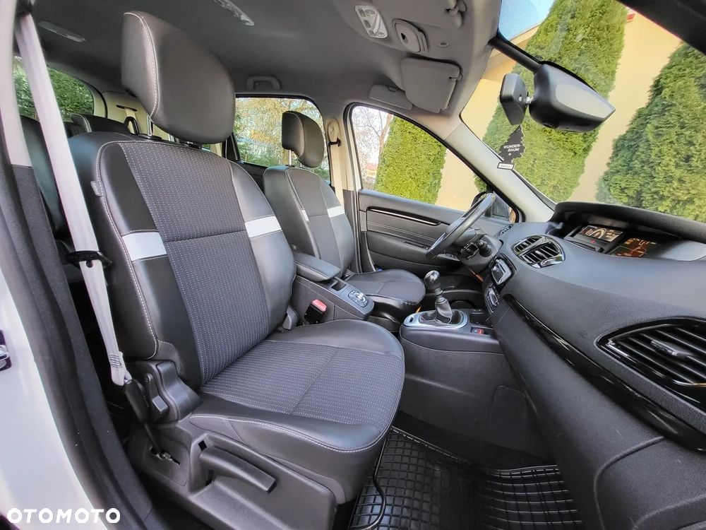 Renault Grand Scenic Gr 1.2 TCe Energy Bose Edition - 23