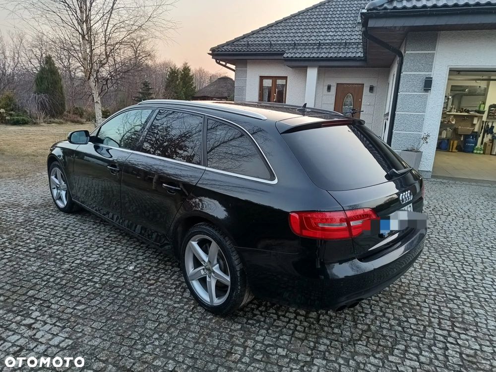 Audi A4 Avant 2.0 TDI Quattro S tronic - 5
