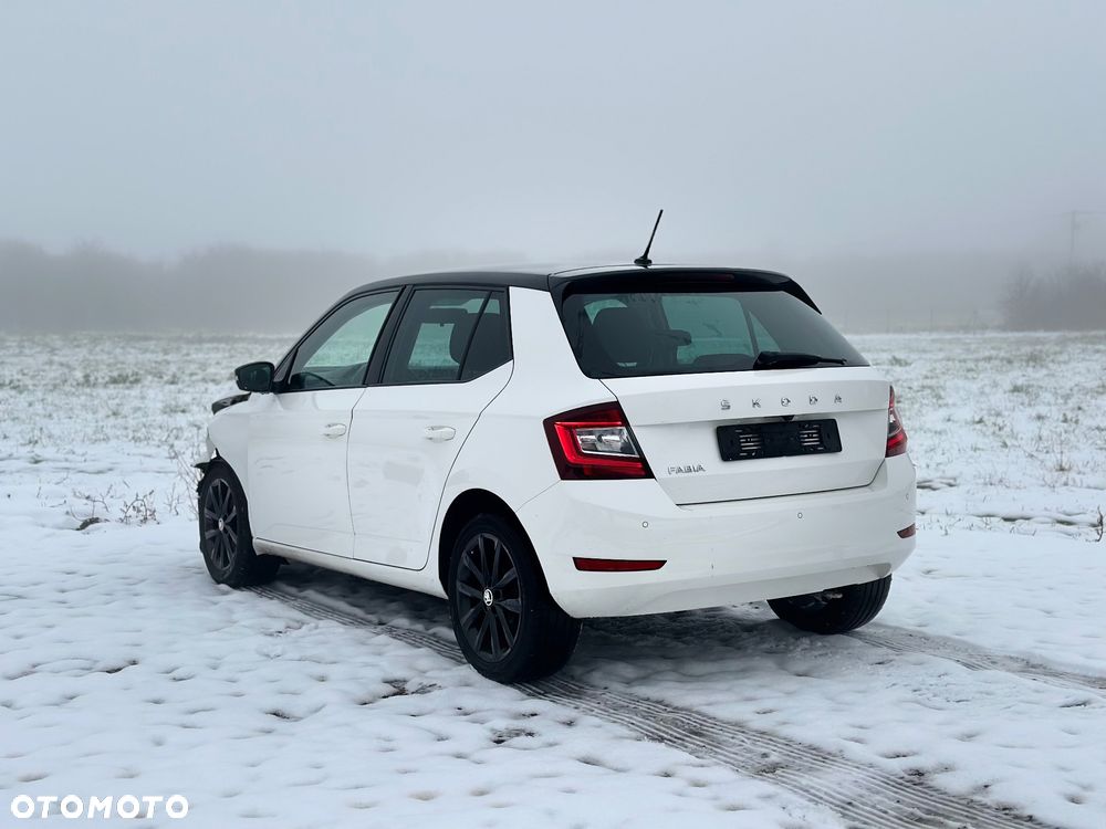 Skoda Fabia 1.0 Style Color - 13