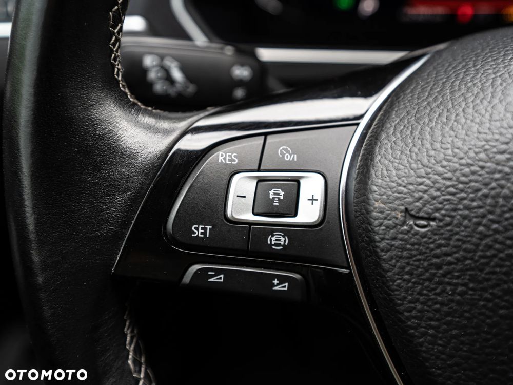 Volkswagen Tiguan 2,0 TSI OPF 4Motion DSG R-Line - 16