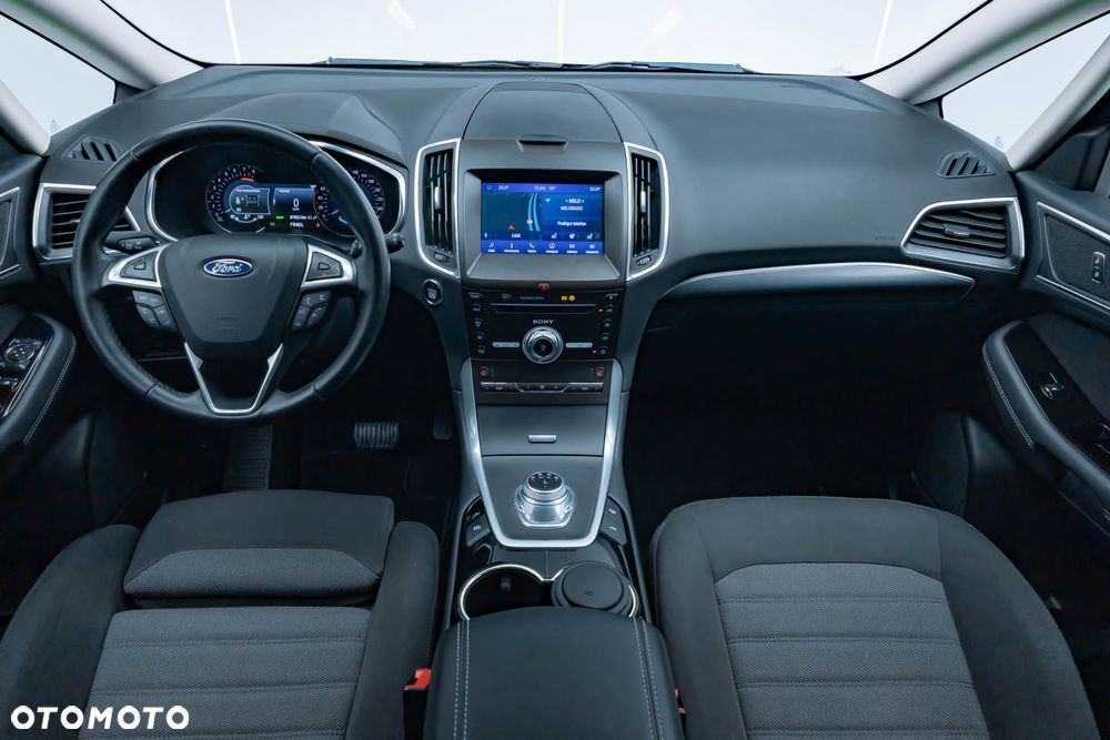 Ford S-Max 2.5 Duratec FHEV TITANIUM - 11