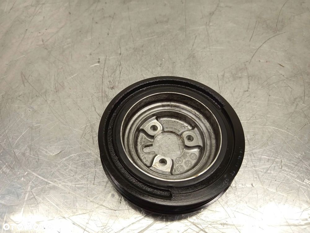 Koło pasowe wału korbowego Peugeot Citroen Opel Corsa F 1.2 VTI 9827890780 - 1