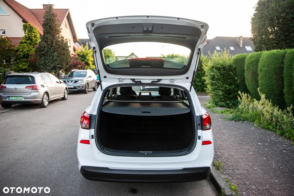 Hyundai i30 1.6 CRDI DCT Style - 14