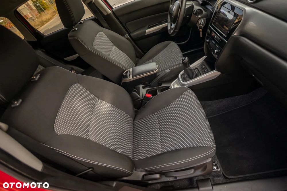 Suzuki Vitara 1.6 Comfort 2WD - 18