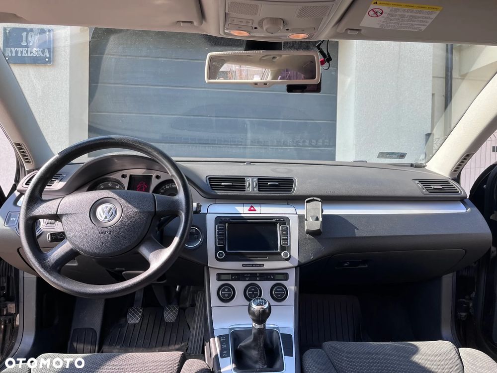 Volkswagen Passat 1.8 TSI Individual - 8