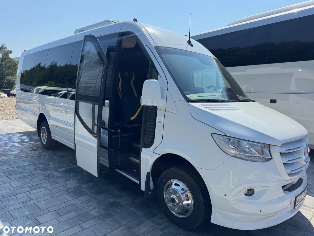 Mercedes-Benz Sprinter 519