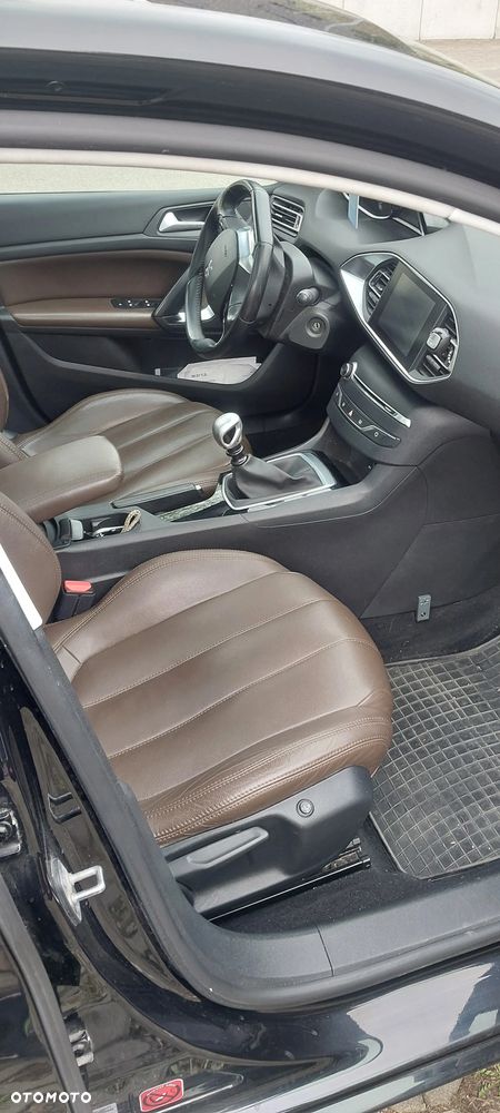 Peugeot 308 BlueHDi FAP 120 Stop & Start Allure - 8