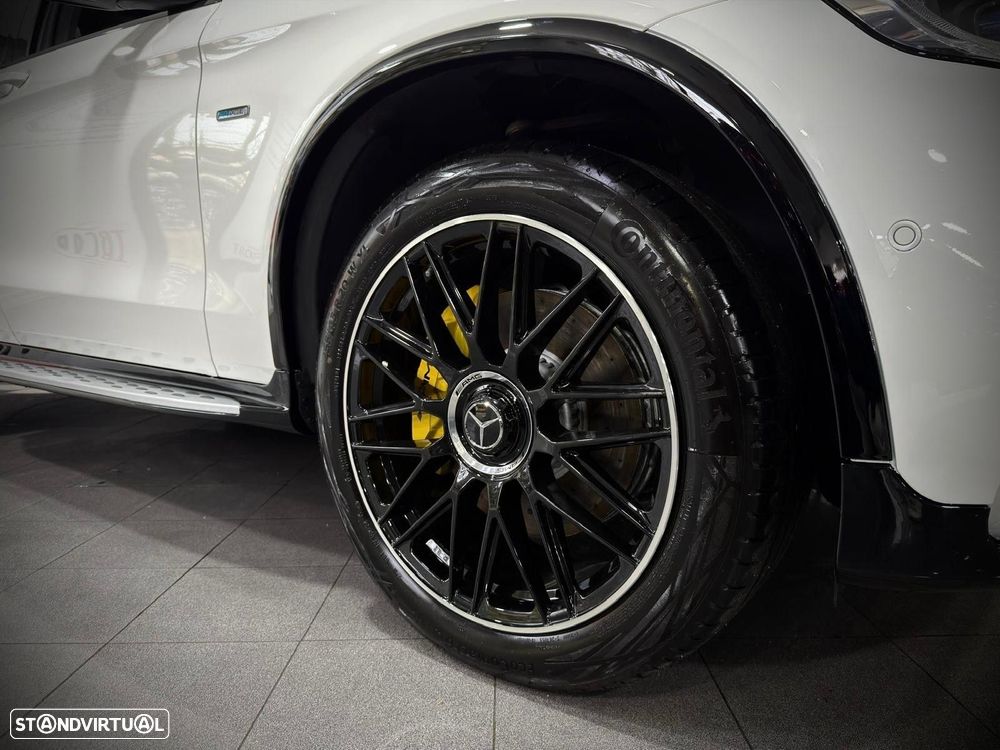 Mercedes-Benz GLC 300 de 4Matic - 36