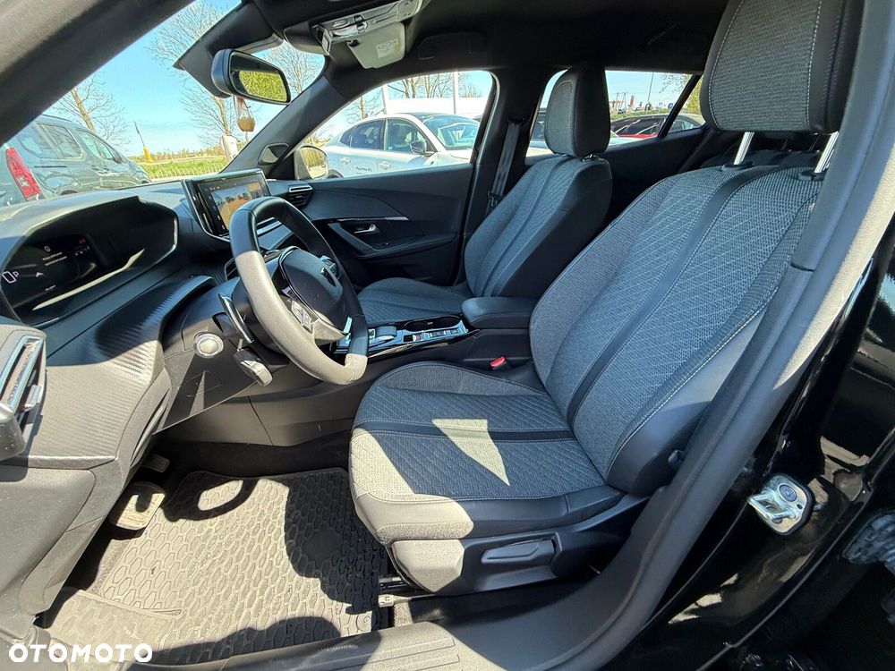 Peugeot 2008 1.2 PureTech Allure Pack S&S EAT8 - 19