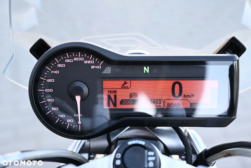 BMW R - 9