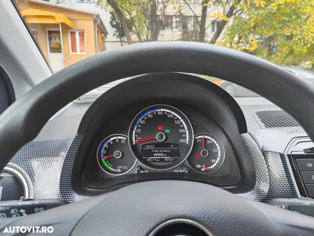 Volkswagen up! - 11