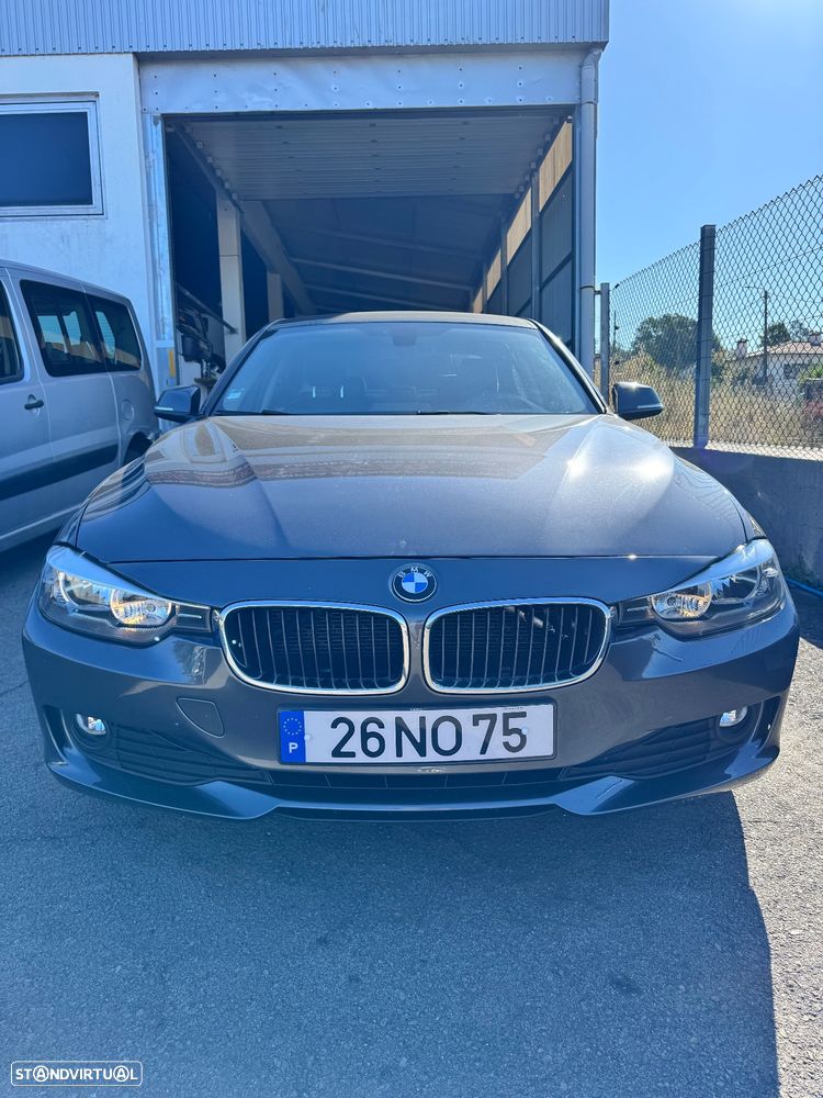 BMW 318 d Navigation Auto - 3