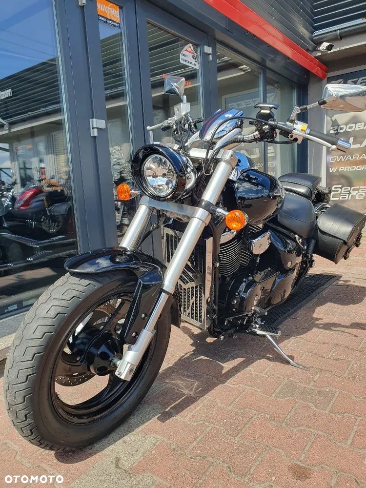 Suzuki Intruder - 3