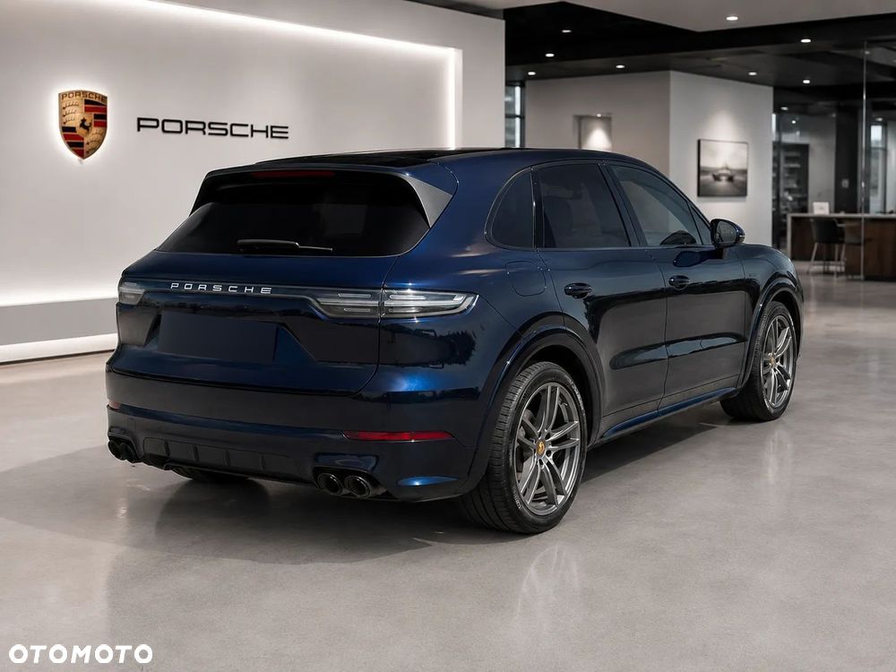 Porsche Cayenne Standard - 2
