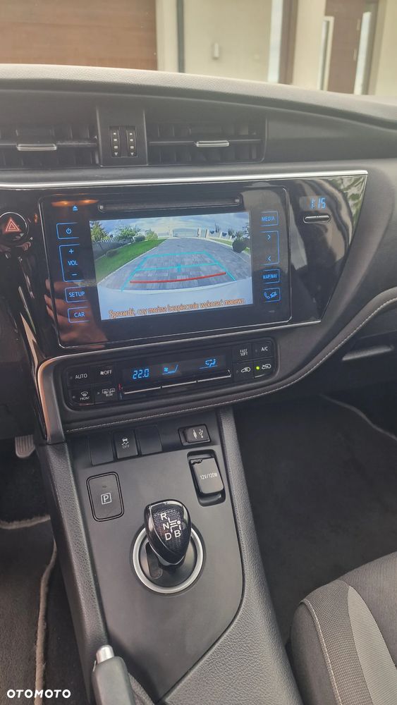 Toyota Auris Hybrid 135 Freestyle - 17