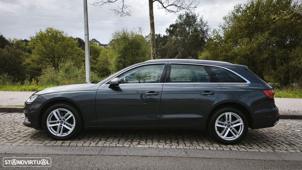 Audi A4 Avant 30 TDI S tronic - 24