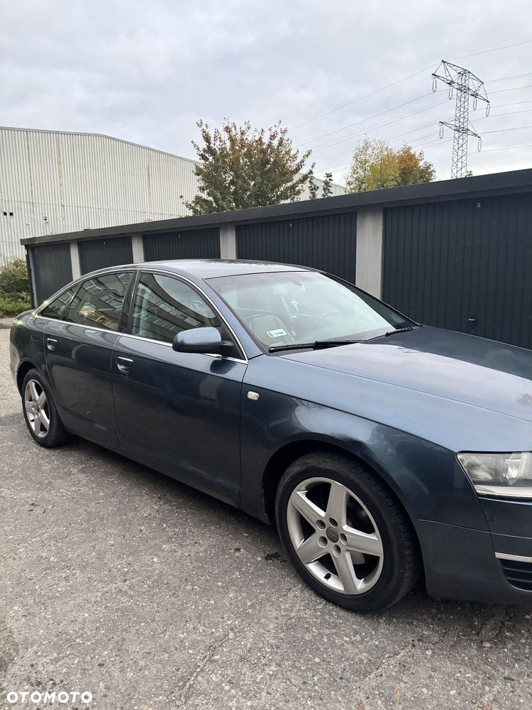 Audi A6 - 6