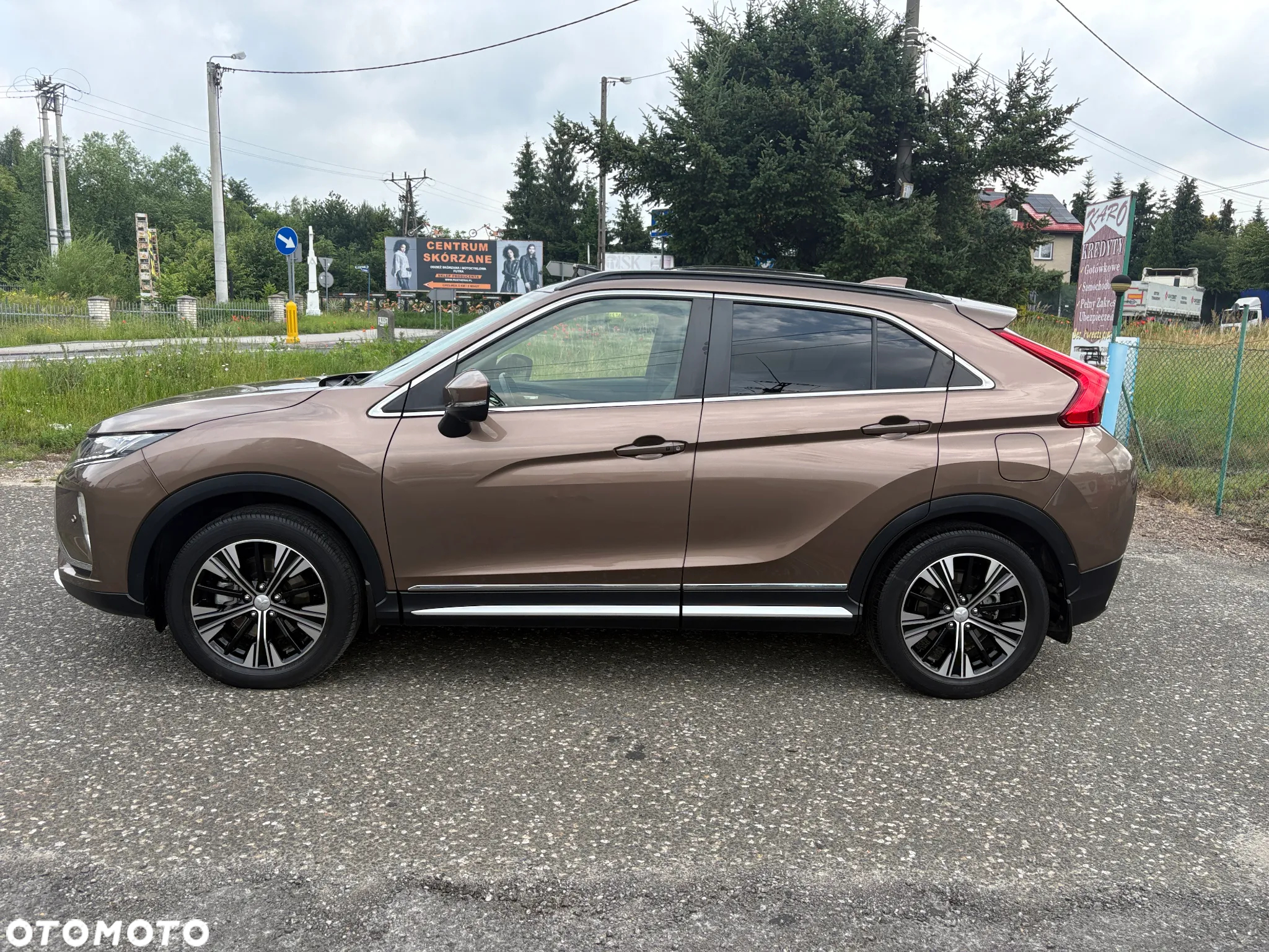 Mitsubishi Eclipse Cross 1.5 T GPF Intense Plus CVT 4WD - 3