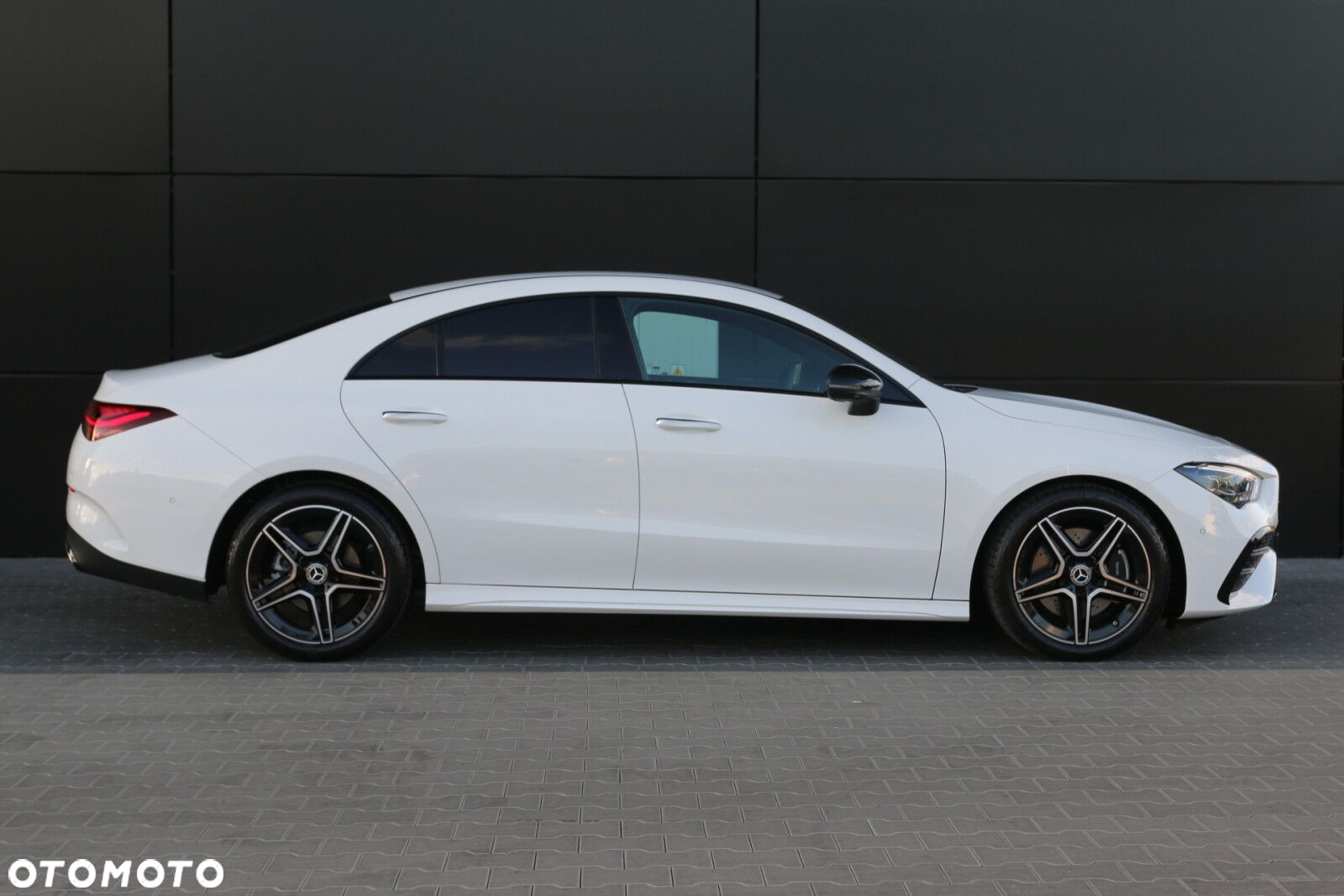 Mercedes-Benz CLA 220 4-Matic AMG Line 7G-DCT - 5