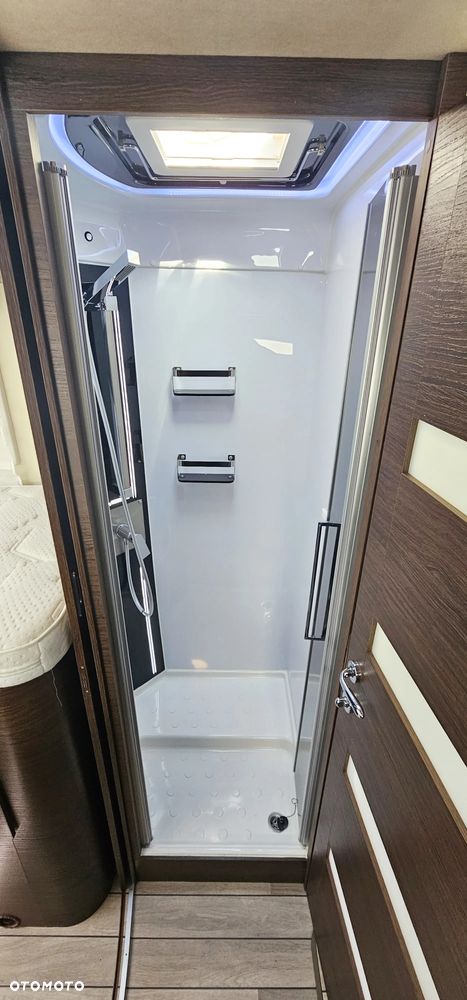 Mobilvetta K-YACHT MH85 TEKNO DESIGN INTEGRA SALON PL PEŁNA OPCJA HYDRAULIKA - 17