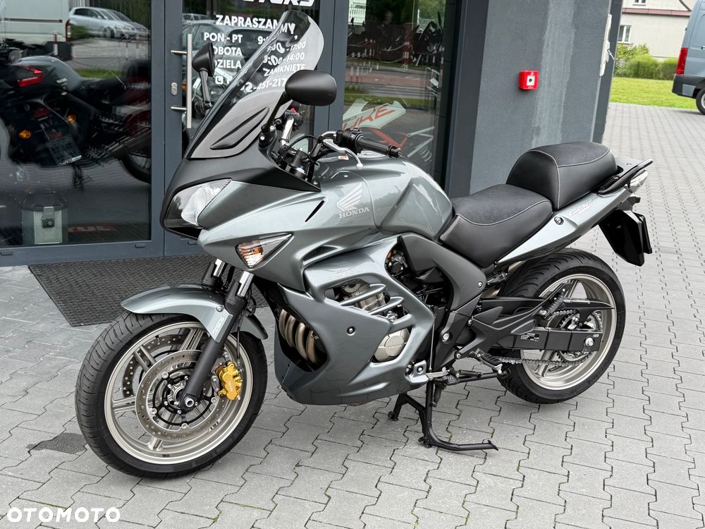 Honda CBF - 25