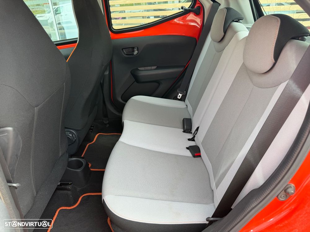 Toyota Aygo 1.0 X-Cite - 2